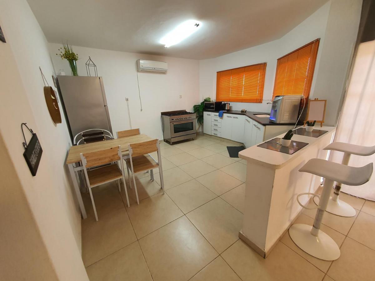 Barak Royal Suites 20 Garden Jacuzzi - ג'קוזי בחצר Ejlat Exteriér fotografie